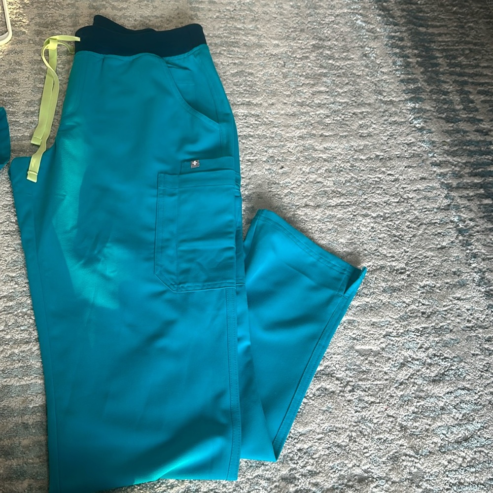Figs scrub pant. Size M